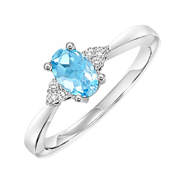 10k White Gold Oval Aquamarine and Diamond Ring