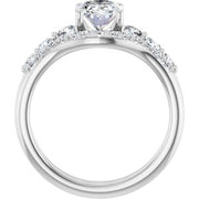 Platinum  8x6 mm Oval Engagement Ring Mounting